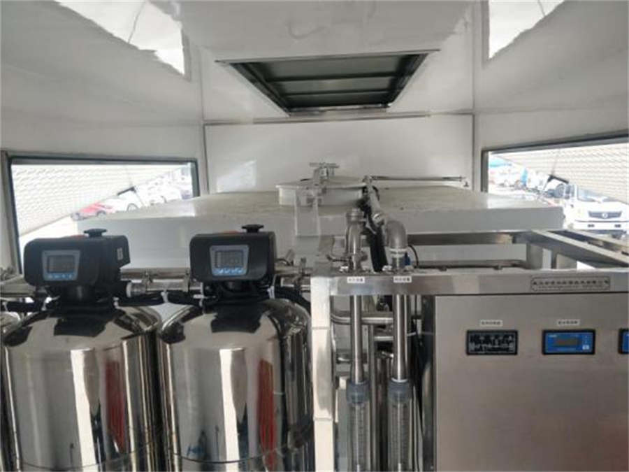 東風天錦凈水車(后勤保障車)圖片4