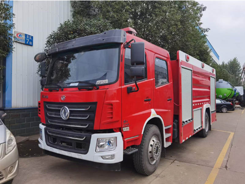 東風(fēng)華神8噸泡沫消防車(chē)